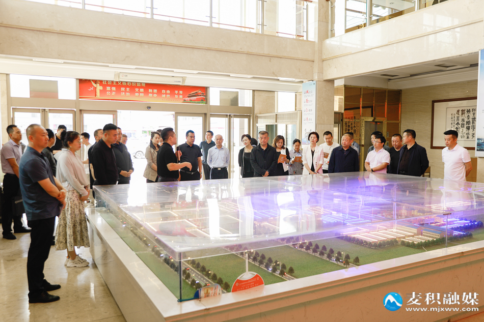 1747989172602026707.jpg IMG_7690.jpg