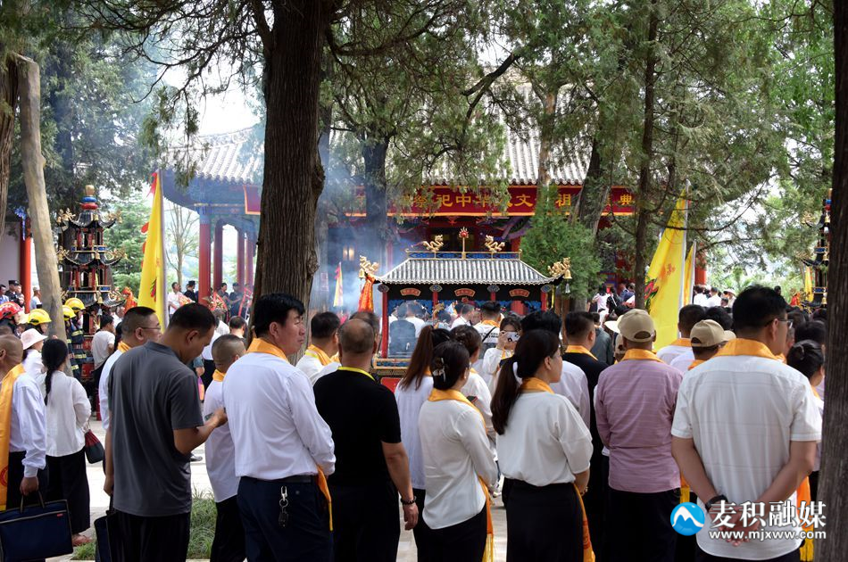 1b92e4f262c38041f0f2749a1e0d0e8