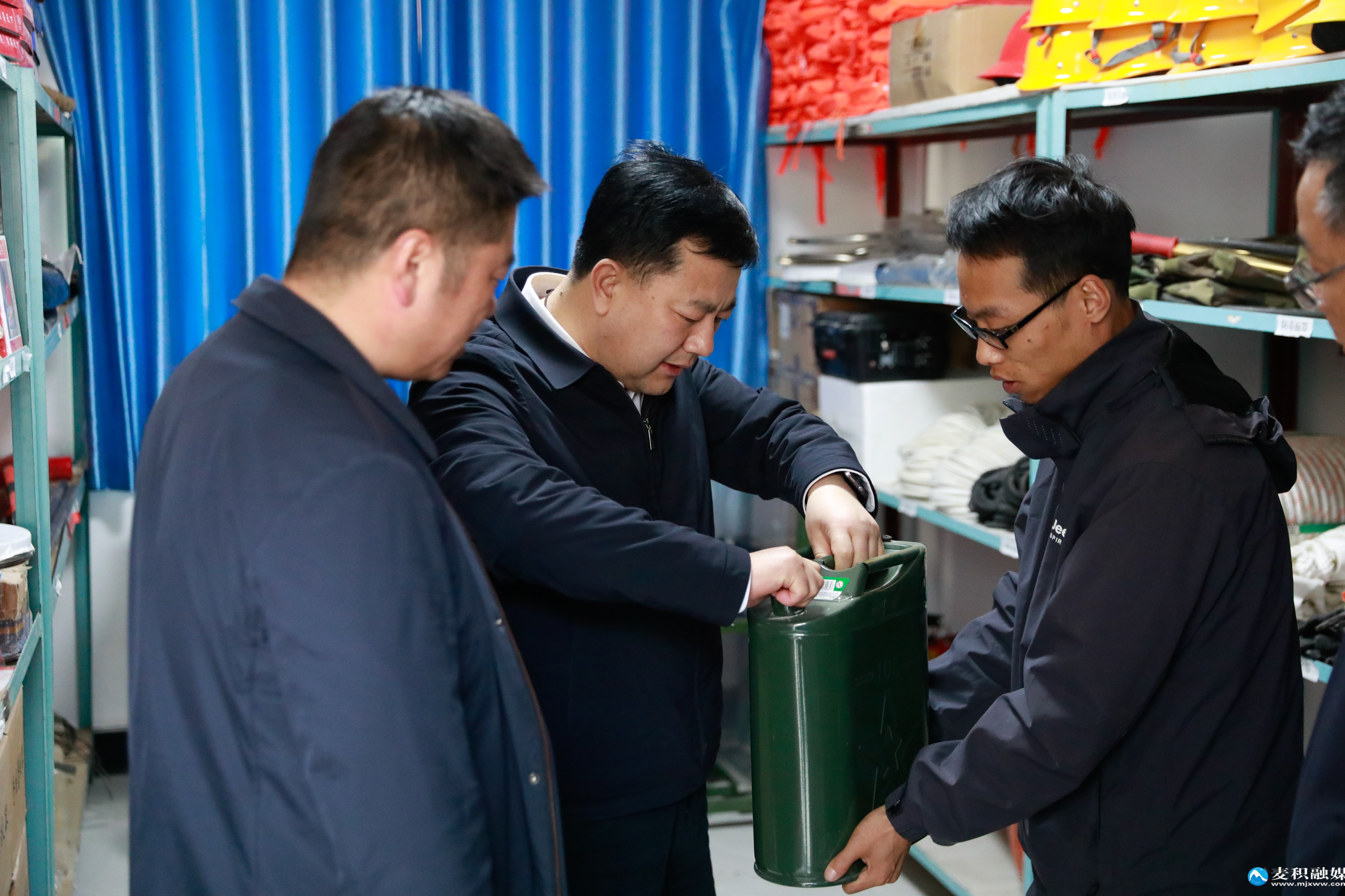 1742487448197074018.jpg 1742487448197074018.jpg