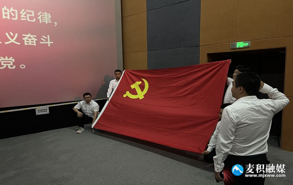 0c003348f6e82173817a977f96032a2_副本