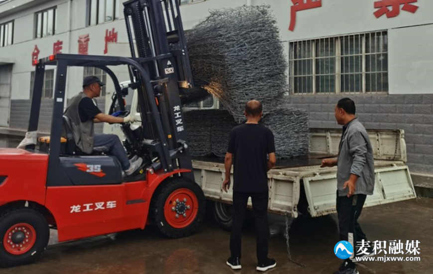 f4b79f8d40af4395ba7b4854a31b46f8 (1).jpg f4b79f8d40af4395ba7b4854a31b46f8 (1).jpg